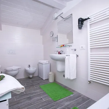 شقة Casa Laura Apt. 10