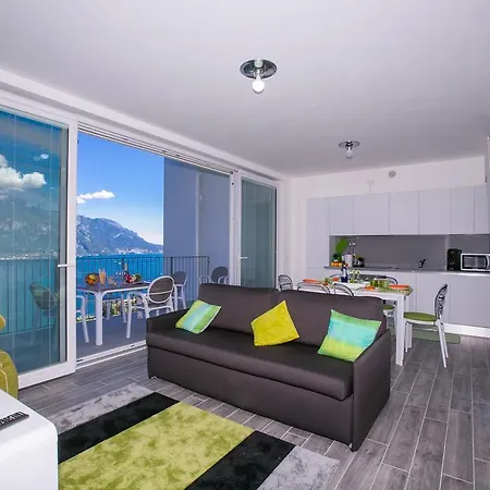 Casa Laura Apt. 10 ميناجيو